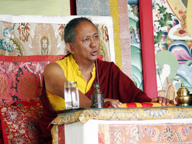 His Eminence Dzigar Kongtrul Rinpoche Teaching His Eminence Dzigar Kongtrul Rinpoche teaching on the Uttaratantra-Shastra during the Mindrol Lekshey, July 2016.