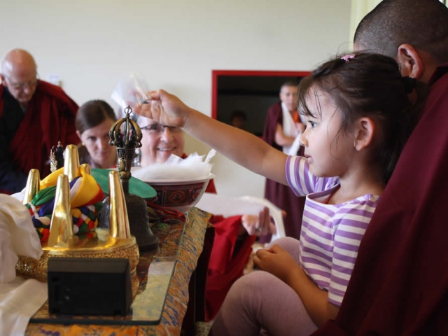 Jetsun Khandro Rinpoche and Jetsun Rinpoche Jetsün Khandro Rinpoche and Jetsün Rinpoche during the Vajrayana Retreat 2016.