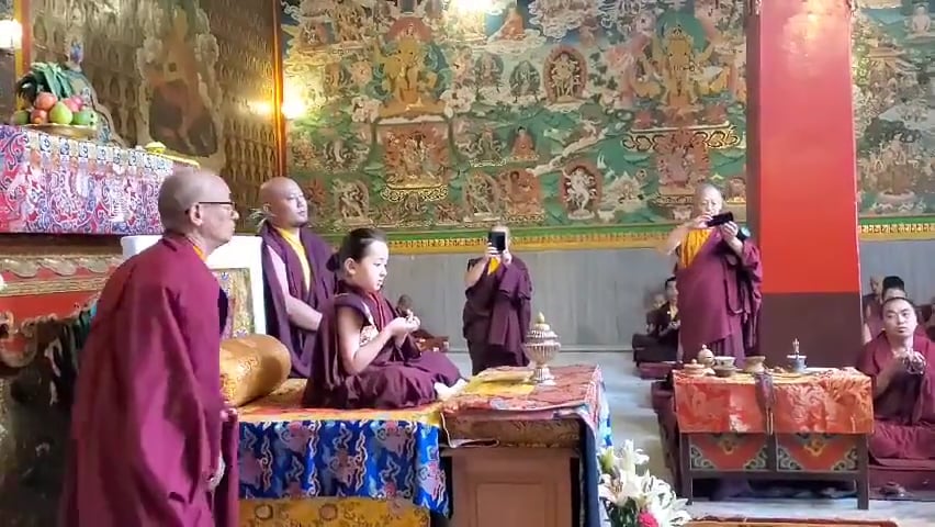 Dugnse Rinpoche&#039;s 6th Birthday