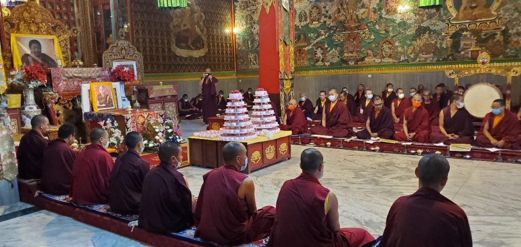 Dungse Rinpoche’s Birthday_set-2_2021-07-28-17-06-01 018