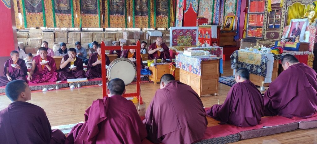 Dungse Rinpoche’s Birthday_set-3_2021-07-28-17-52-50 007