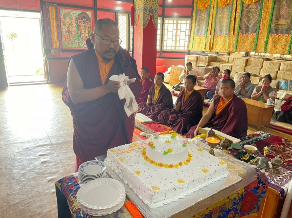 Dungse Rinpoche’s Birthday_set-3_2021-07-28-17-52-58 010