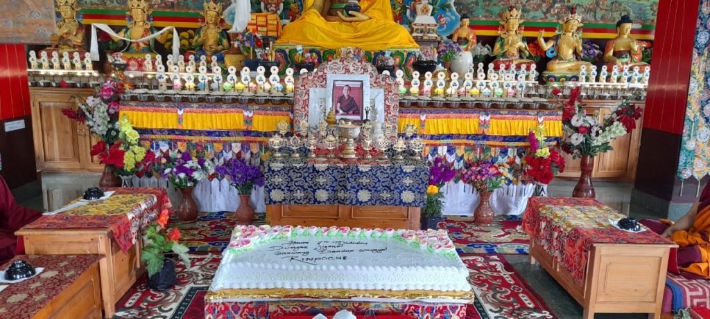 Dungse Rinpoche’s Birthday_set-3_2021-07-28-17-53-20 016