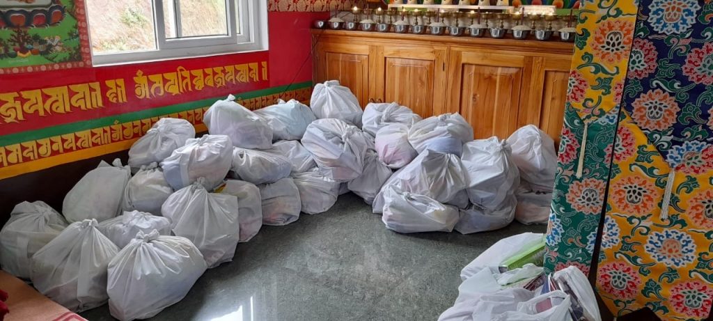 Dungse Rinpoche’s Birthday_set-3_2021-07-28-17-53-27 019