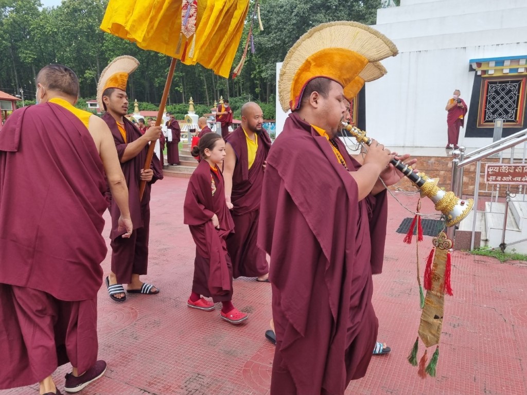 B-MM-1-1658993478073-Medium