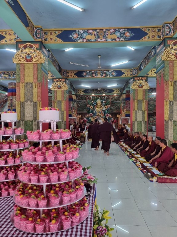 R-MM-9-1658993478149-Medium